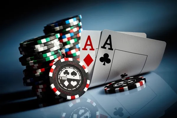 macan 123 live casino table interface with dealer and game controls